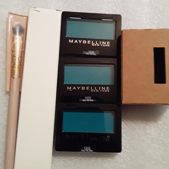 COPY - (1) Maybelline eyeshadow brush (3)eyeshadow single